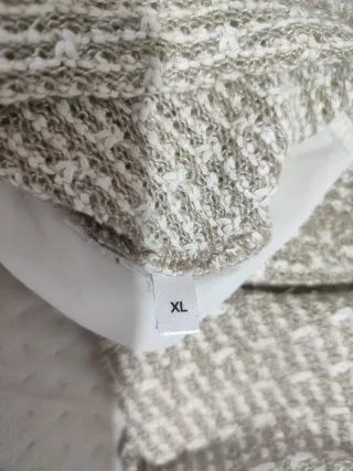 Jersey beige y blanco