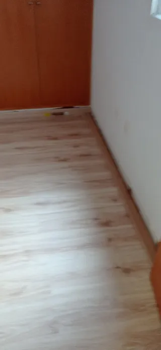 Instalación de suelo parquet