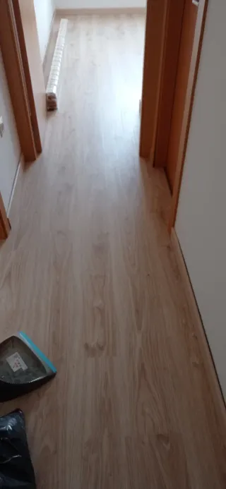 Instalación de suelo parquet