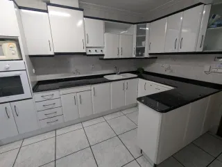 Cocina completa madera