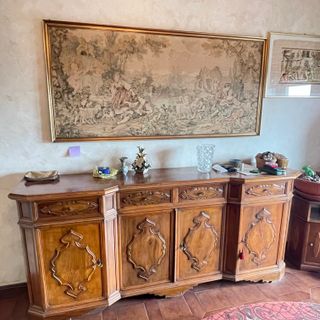 Madia e tavolo rotondo con 4 sedie