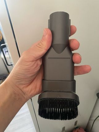 Caricabatterie Dyson V8 e 2 accessori