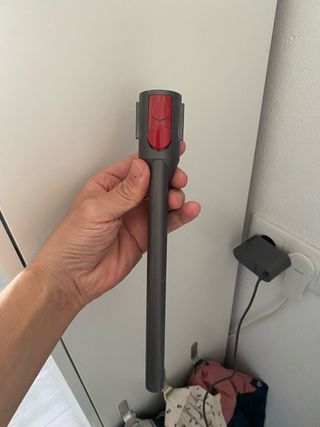 Caricabatterie Dyson V8 e 2 accessori