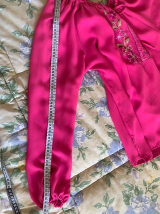 Blusa campesina romántica y bohemia con cinturón