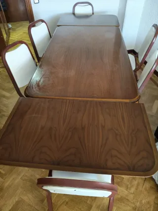 Mesa de salón de madera, extensible 1/2 metro/lado