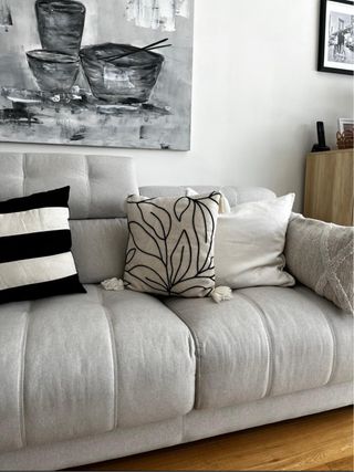 Sofá Chaiselongue Beige y Blanco