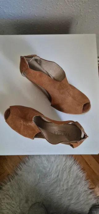 Sandalias ERCILA Cuña Marrón