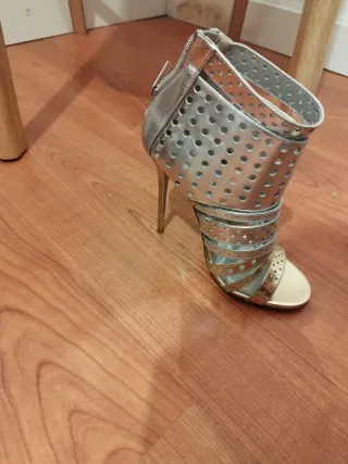 Tacones Jimmy Choo Dorados y Plateados