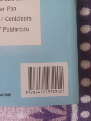 Cuento infantil 2 en 1 Caperucita roja y pinocho