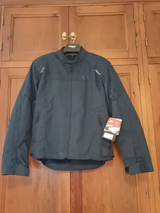 Chaqueta Moto hombre a estrenar.SEVENTY SD PISTON.