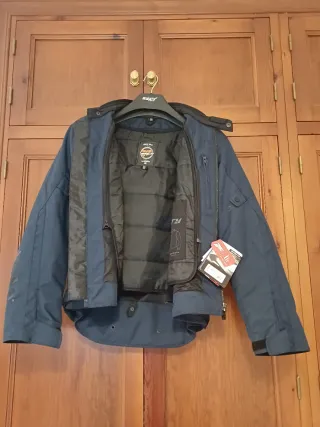 Chaqueta Moto hombre a estrenar.SEVENTY SD PISTON.