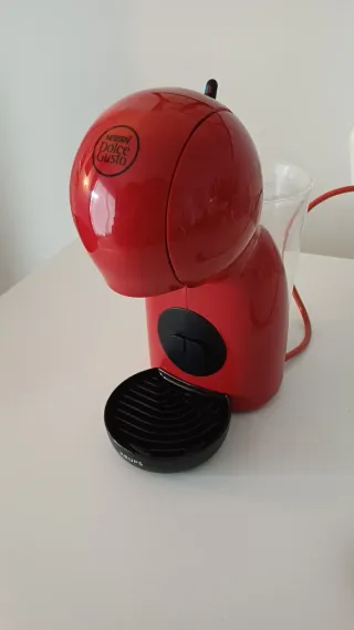 Cafetera Dolce Gusto Roja