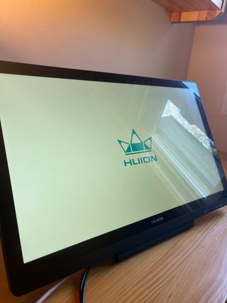 Huion Kamvas GT-220 V2 (21.5) Caja Completa