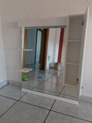 Espejo de baño con armario