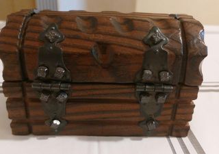 Reggilibri Mappamondo in legno + scrigno