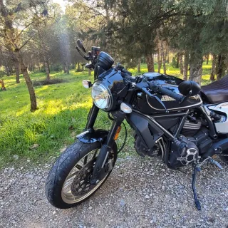 DUCATI Scrambler Cafe Racer 800cc