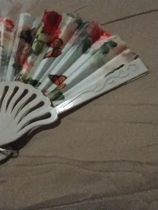 Ventaglio con bacchette in avorina