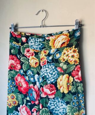 Pantalón Zara estampado floral