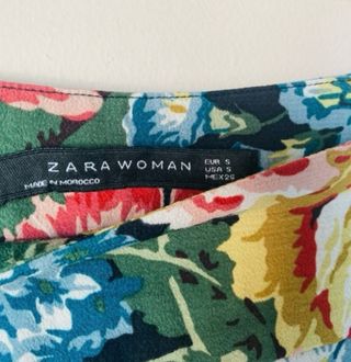 Pantalón Zara estampado floral