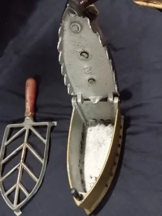 Plancha antigua de carbón