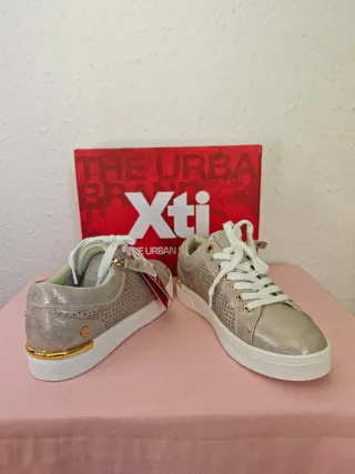 Zapatillas Xti z.c oro