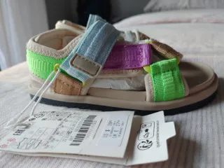 Sandalias bebé talla 24