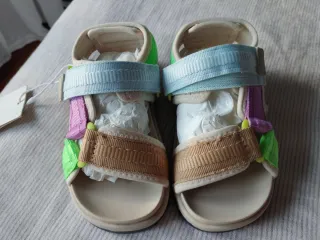 Sandalias bebé talla 24