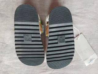 Sandalias bebé talla 24