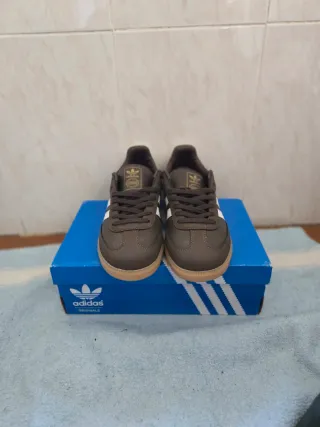 Adidas Samba OG Marrón Burdeos EU 42
