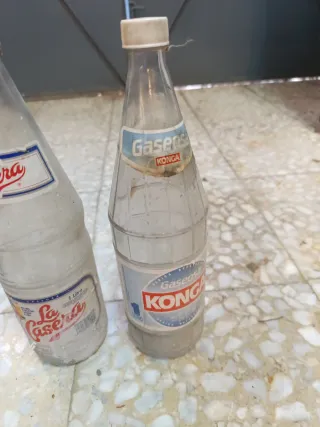 Due bottiglie antiche di La Casera e Konga