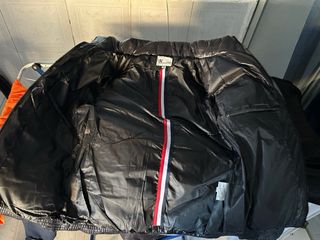 Abrigo acolchado negro