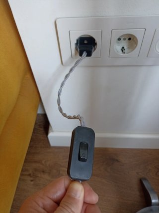 Lámpara de pie de madera, restaurada.