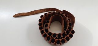 Cartuccera Pelle Cal. 28 - 30 Posti