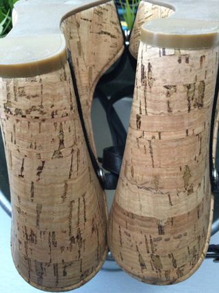 Sandalias Juicy Couture Cuña Negra y Beige