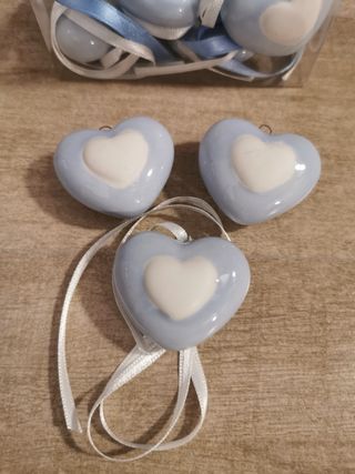 17 cuori ceramica e gesso azzurro/bianco