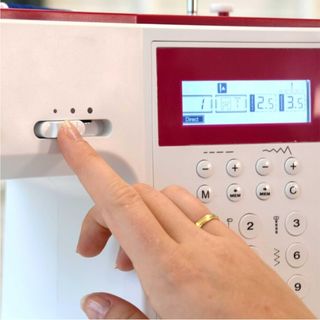 Máquina de coser Bernette sew&go 8