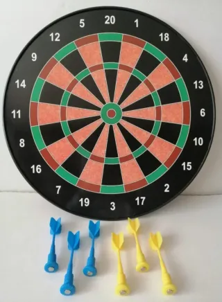 Diana magnética con dardos