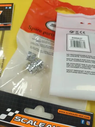 ENVÍO GRATIS Scaleauto Peugeot 205 con extras