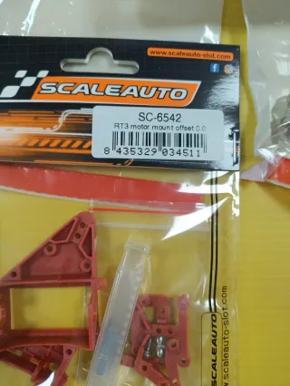 ENVÍO GRATIS Scaleauto Peugeot 205 con extras