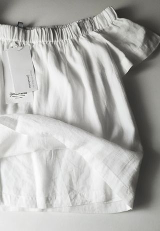 Blusa Stradivarius hombros descubiertos