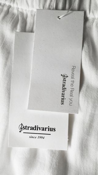 Blusa Stradivarius hombros descubiertos