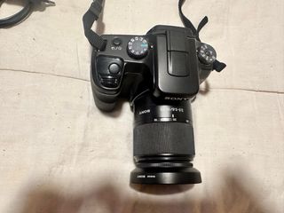 Cámara Sony A100 + Accesorios