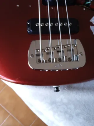 Bajo G&L sb-2 tribute