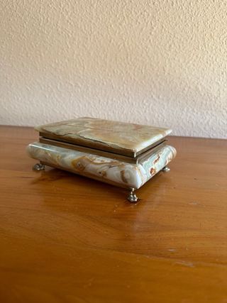 URGE VENTA SE RETIRA Joyero antiguo de mármol