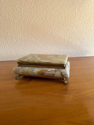 URGE VENTA SE RETIRA Joyero antiguo de mármol