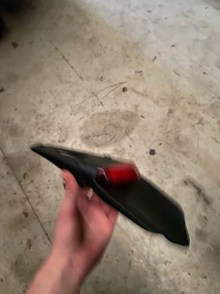 Portamatriculas corto