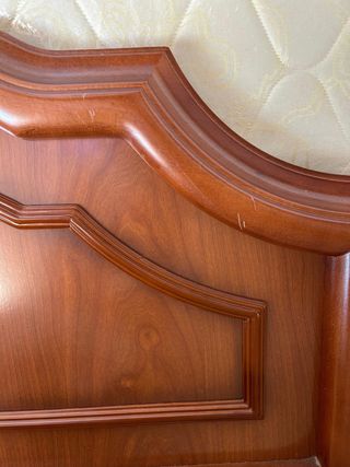 Cabecero y pie de cama de madera clásico