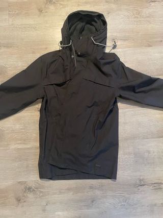 Chaqueta impermeable Decathlon negra Negociable !!