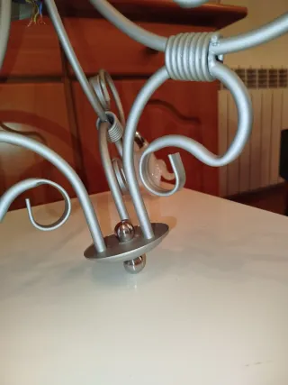 Lámpara de diseño clásico plateada