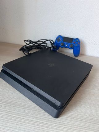 PS4 Slim Negra + Mando Azul